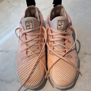 Nike women shoes size 7.5